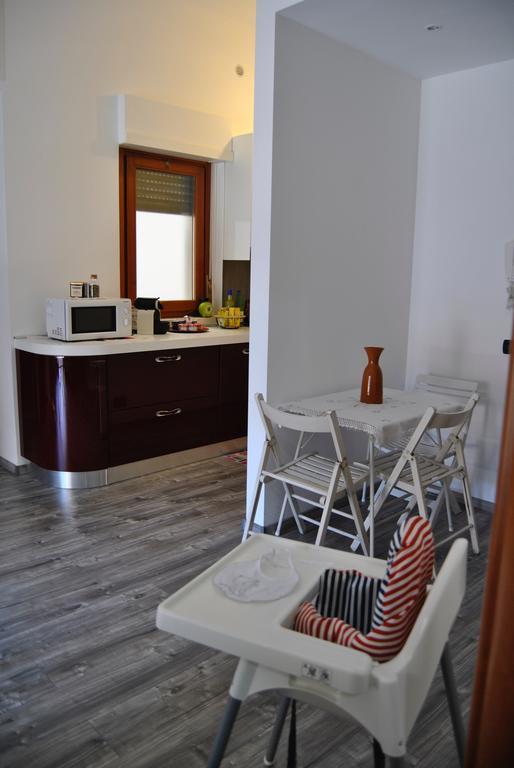 Rhomeholidays Φιουμιτσίνο Εξωτερικό φωτογραφία